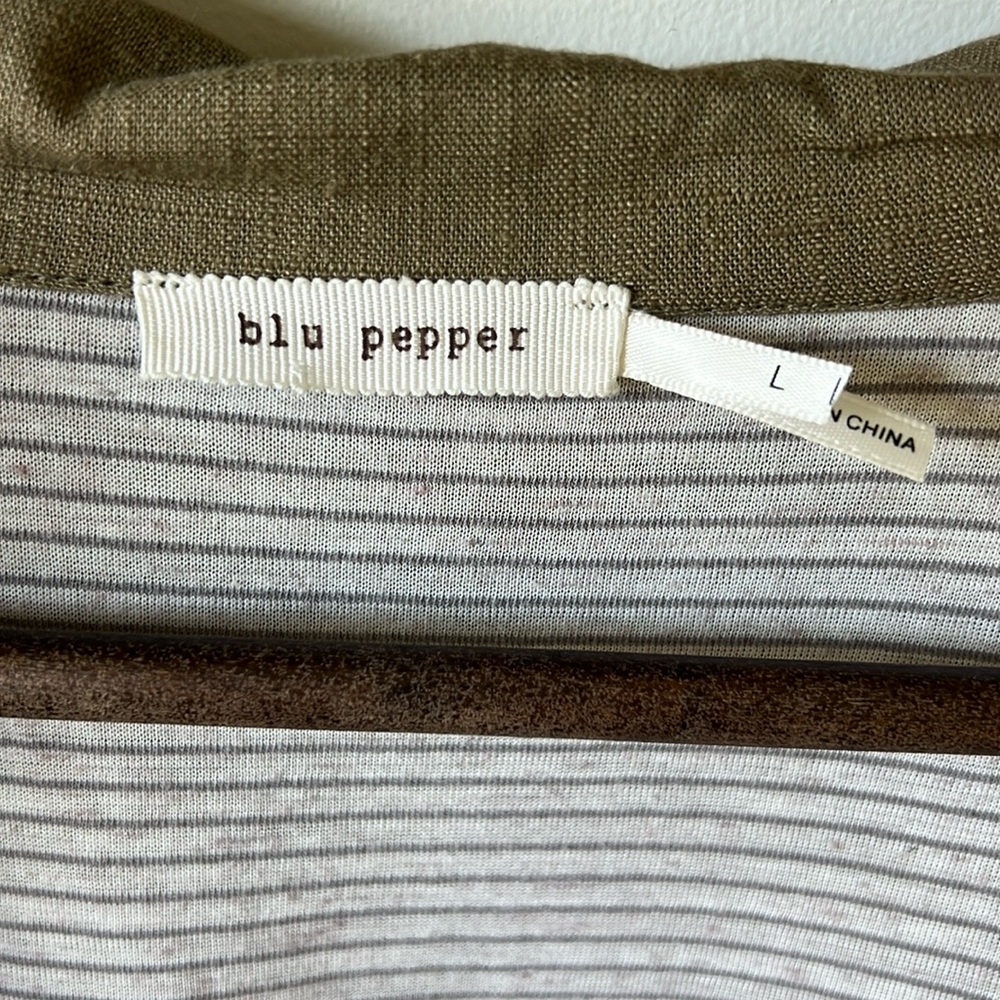 Blu Pepper Colorblock Jacket - Picture 5 of 9